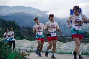 BIB: 8163, 8134, 8197
                            <button type="button" onclick="openModal(18897341)" class="btn btn-primary btn-sm float-right btn-popup" data-toggle="modal" data-target=".modal-high-quality">
                        <i class="fas fa-shopping-cart"></i> Add to Cart
                    </button>
                                            <button type="button" onclick="isThisMe(18897341, true)" class="btn btn-success btn-sm float-right btn-popup btn-isme hidden" data-toggle="tooltip" data-placement="bottom" title="นี่คือรูปของคุณใช่ไหม คลิกที่นี่เพื่อเอาเข้าอัลบั้ม">
                        <i class="fas fa-plus"></i> Add to album
                    </button>
                    <button type="button" onclick="isThisMe(18897341, false)" class="btn btn-warning btn-sm float-right btn-popup btn-isnotme hidden">
                        <i class="fas fa-ban"></i> Remove from album
                    </button>